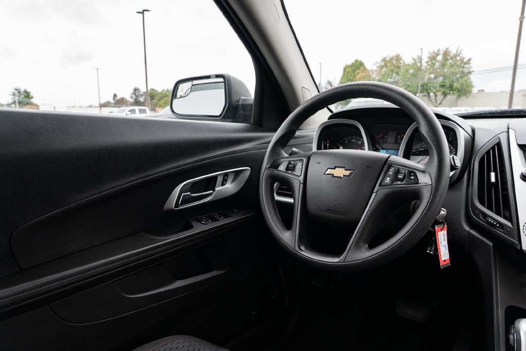 Used 2013 Black Chevrolet LS image 11