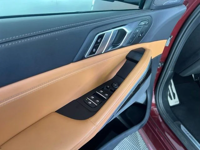 Used 2024 Red BMW xDrive40i image 18