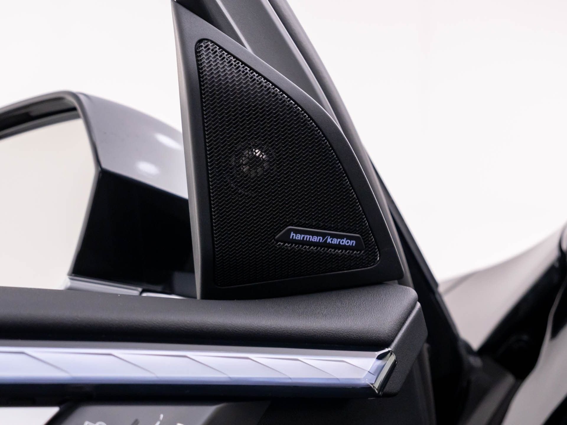 New 2026 Black Sapphire Metallic BMW 30 xDrive image 14
