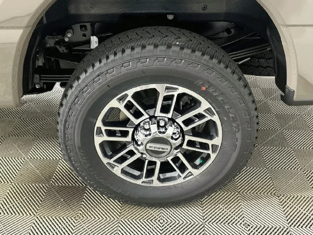 New 2026 Ford F-250SD Platinum
