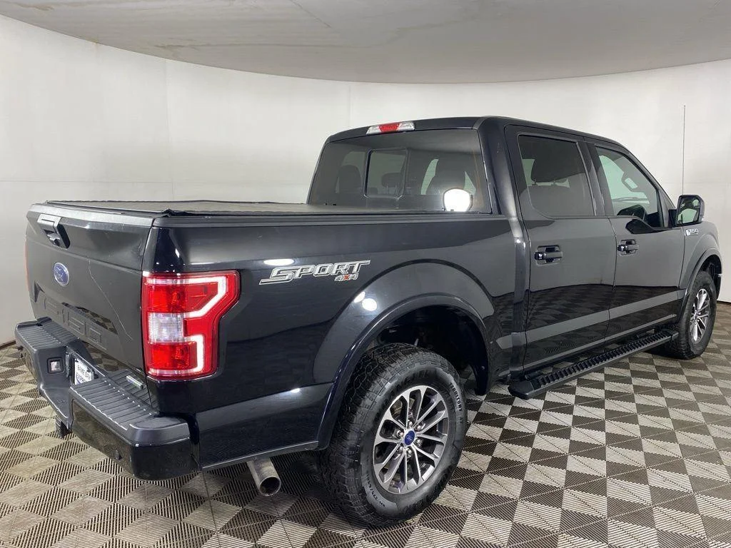 Used 2019 Black Metallic Ford XLT image 8
