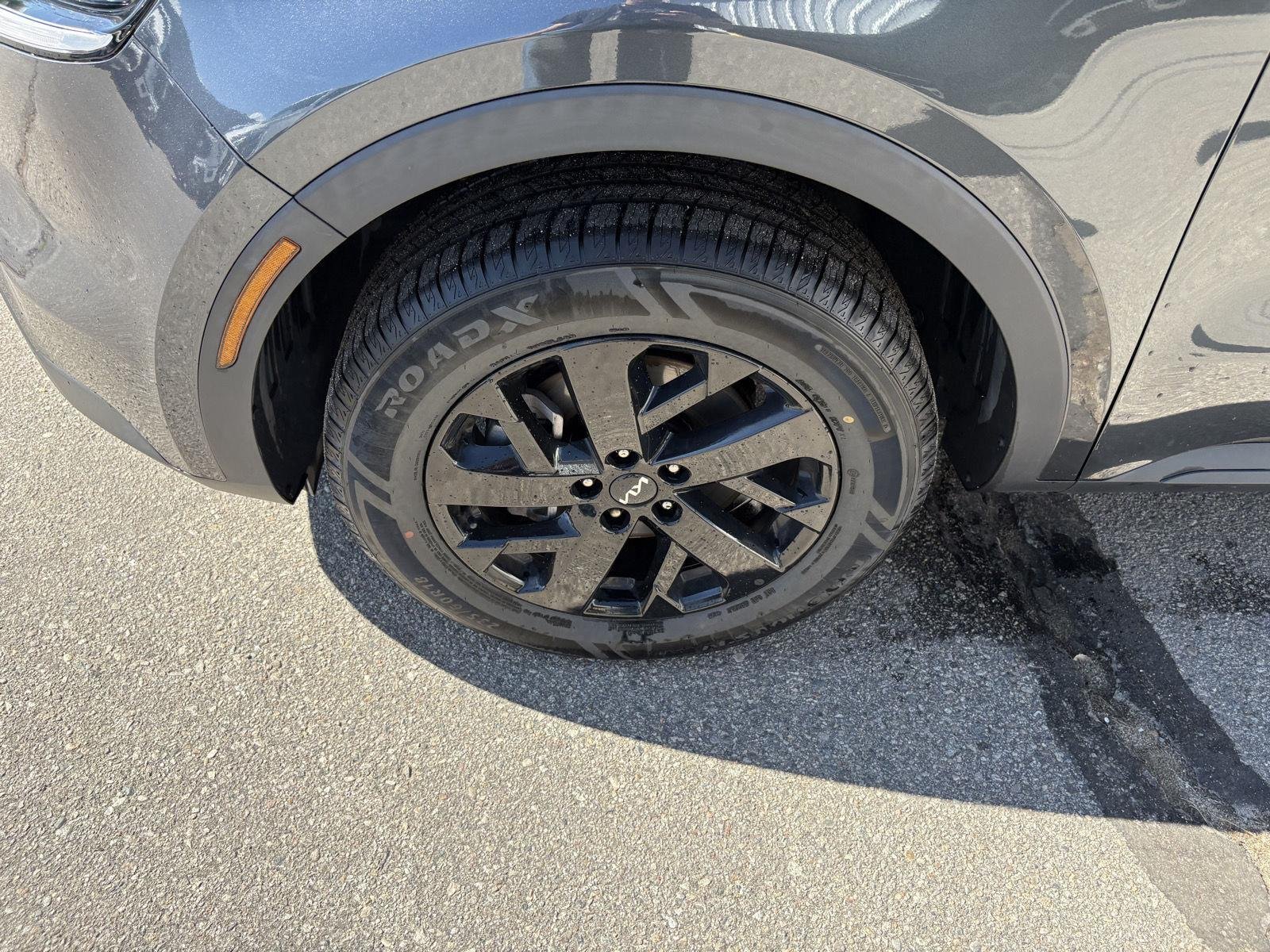 Used 2023 Gravity Gray Kia X-Line S image 19