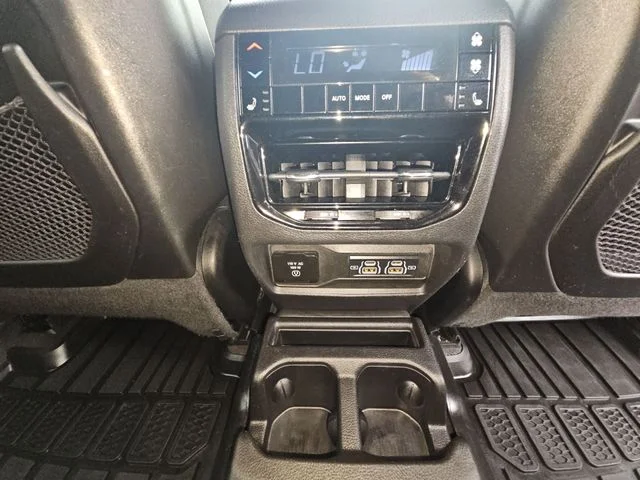 Used 2021 Silver Jeep Limited image 24