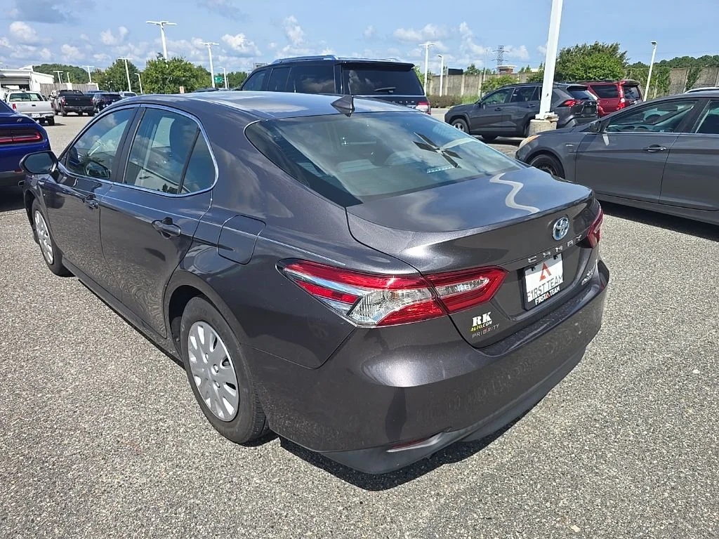Used 2019 Gray Toyota LE image 7