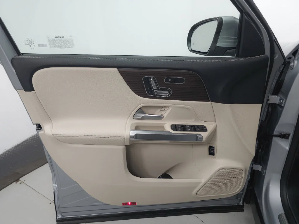 Certified Used 2026 Cirrus Silver Metallic Mercedes-Benz GLB 250 image 5