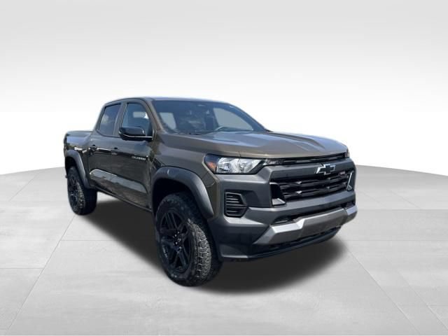 Used 2024 Harvest Bronze Metallic Chevrolet Trail Boss image 7