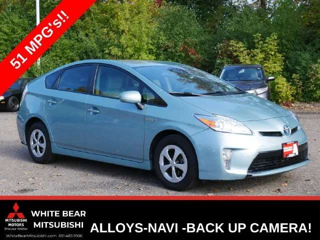 Used 2012 Pearl Toyota Three image 1
