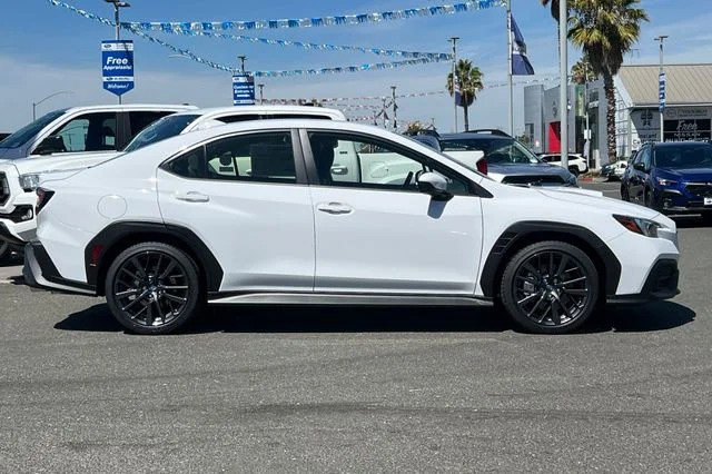New 2026 CERAMIC WHITE Subaru Base image 3