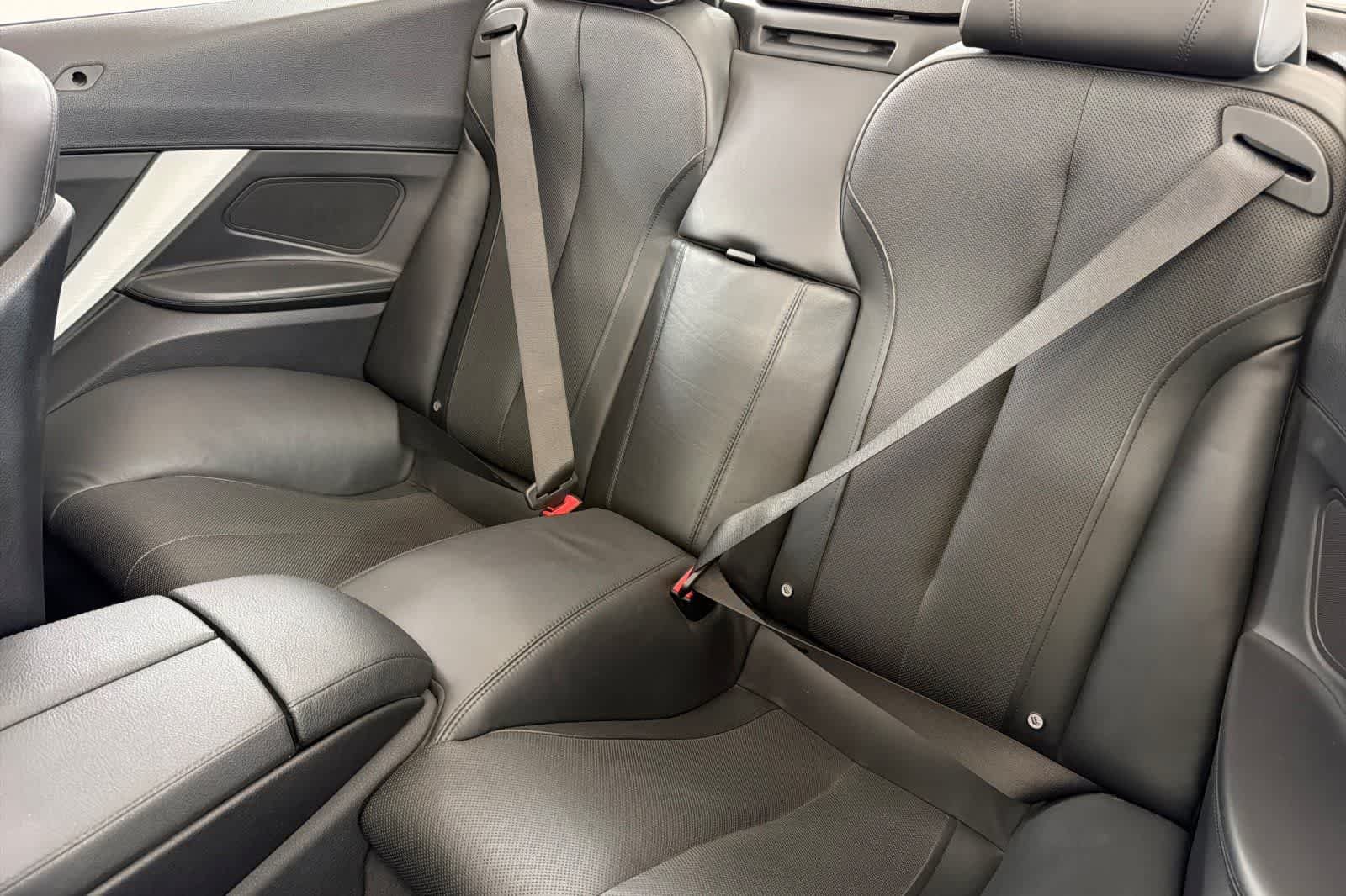Used 2012 Black BMW 650i image 4