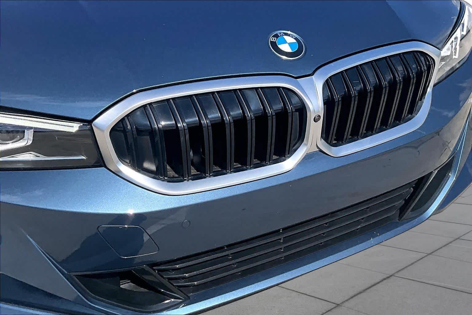 Used 2025 Arctic Race Blue Metallic BMW 330i image 28