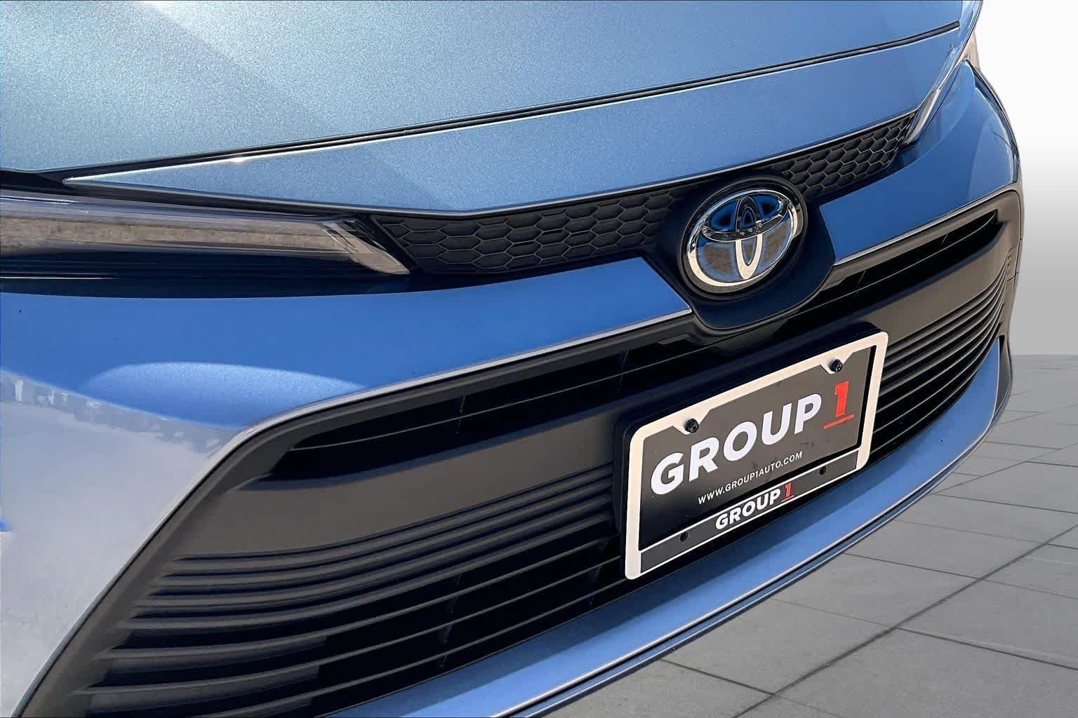 Used 2024 Celestite Toyota Hybrid XLE image 30