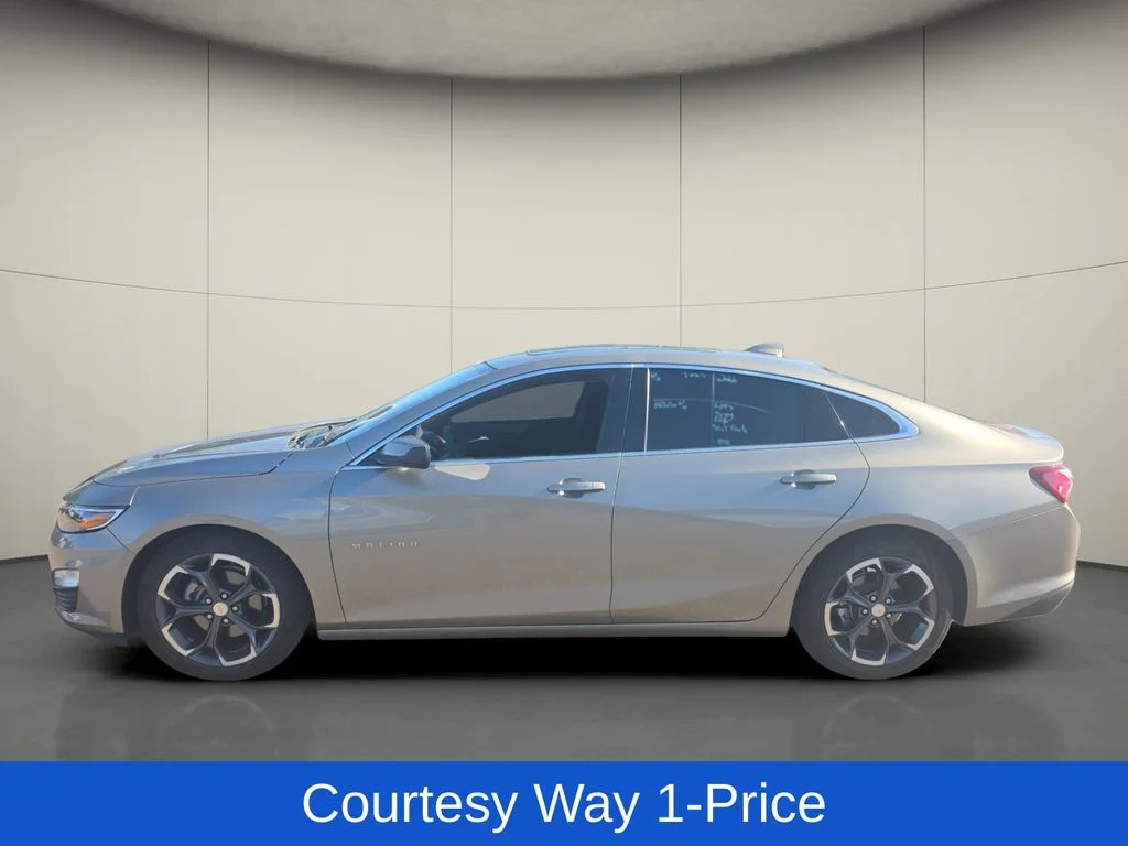 Used 2022 Gray Chevrolet LT image 5