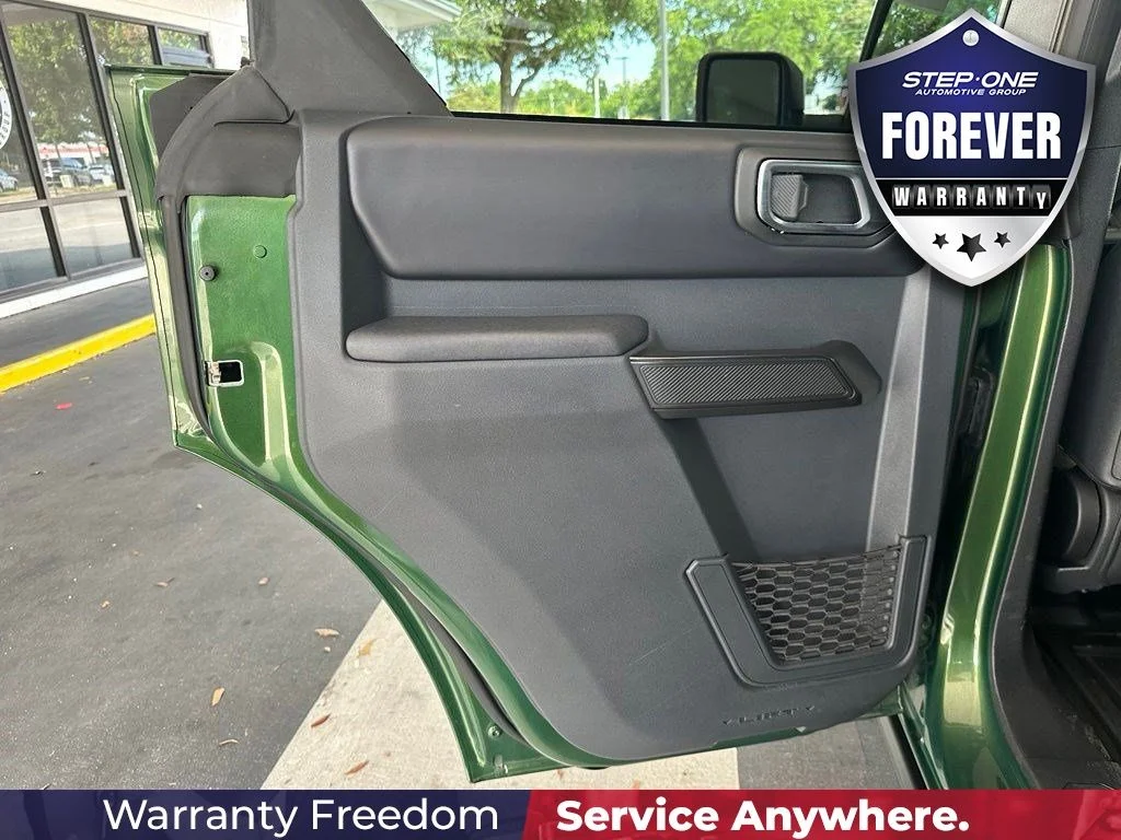 Used 2025 Green Ford Badlands image 28