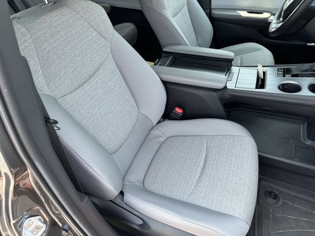 Used 2025  Toyota LE image 27