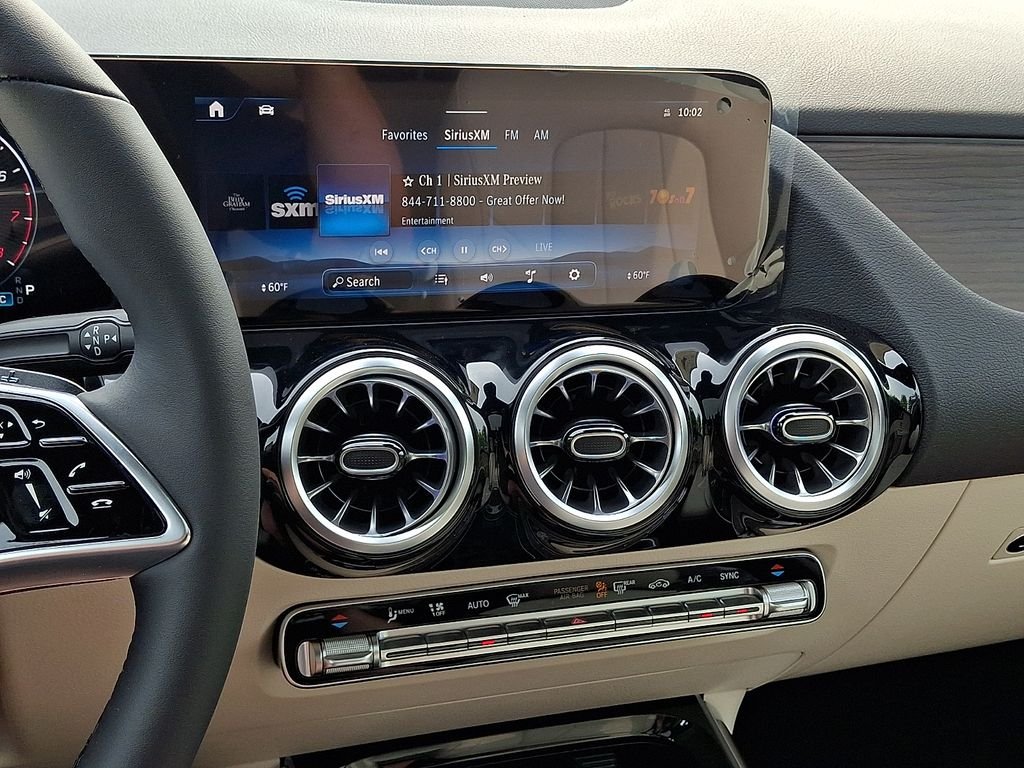 New 2026 Polar White Mercedes-Benz GLA 250 image 15
