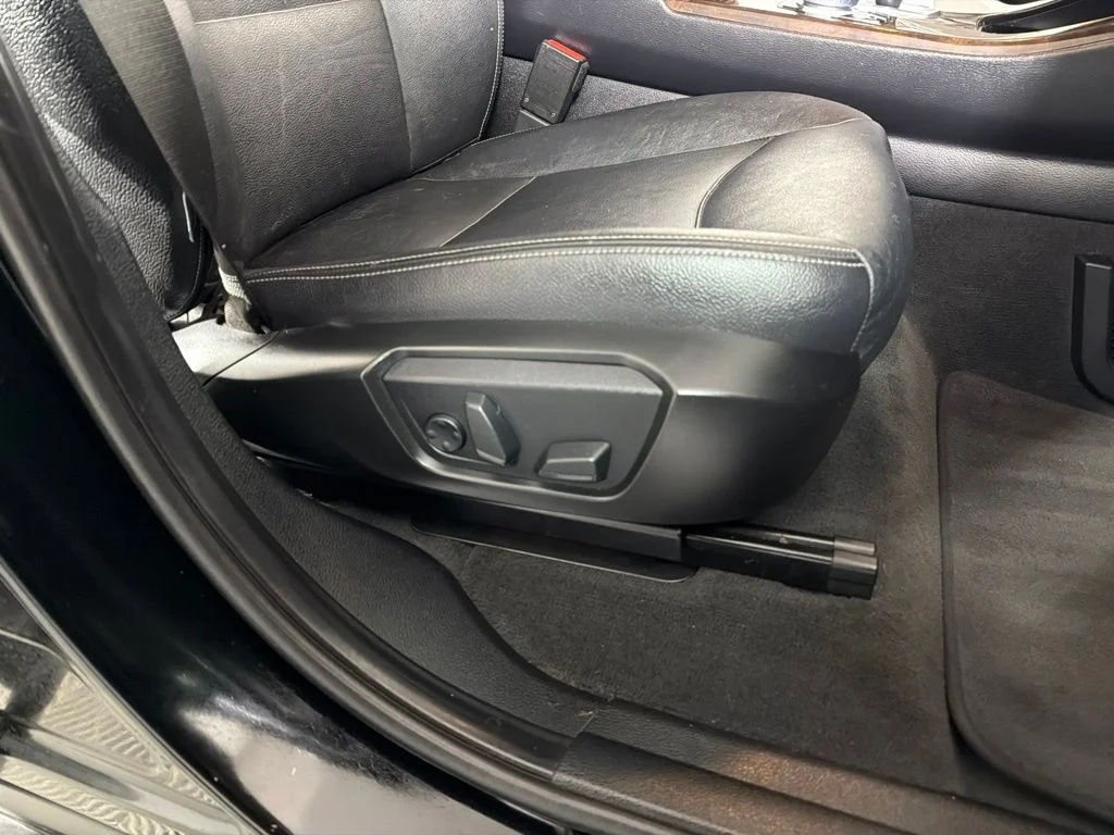 Used 2017 Black BMW xDrive28i image 23