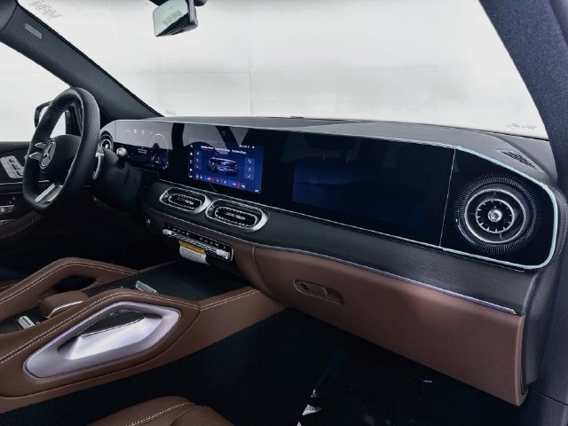 New 2027 White Mercedes-Benz GLS 450 image 30