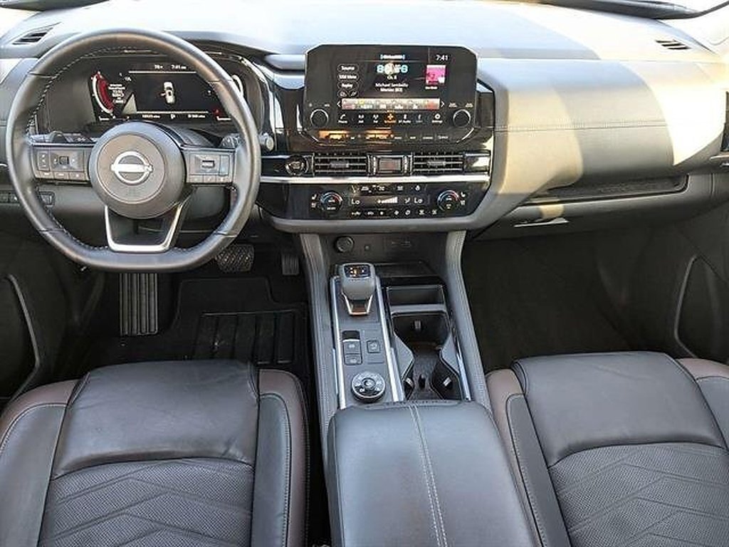 2025 Nissan Pathfinder Platinum - Photo 16