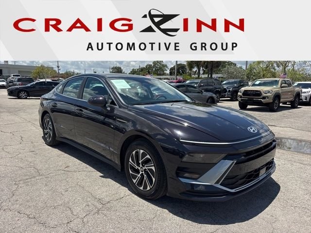 2026 Hyundai Sonata Hybrid Blue
