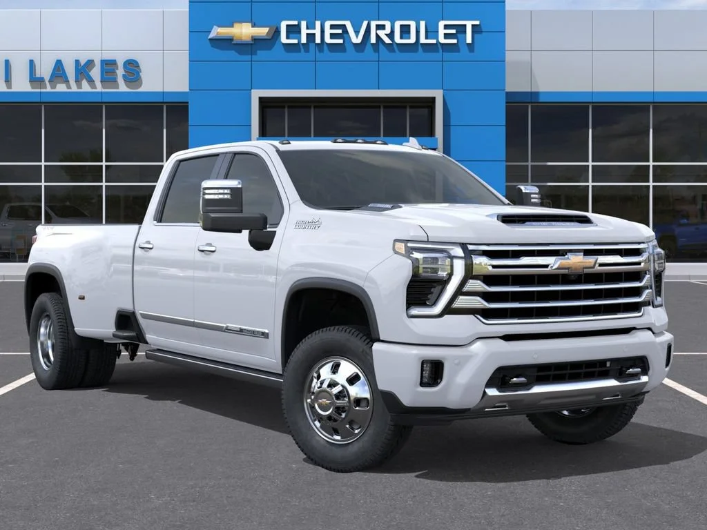 New 2026 Polar White Tricoat Chevrolet High Country DRW image 7