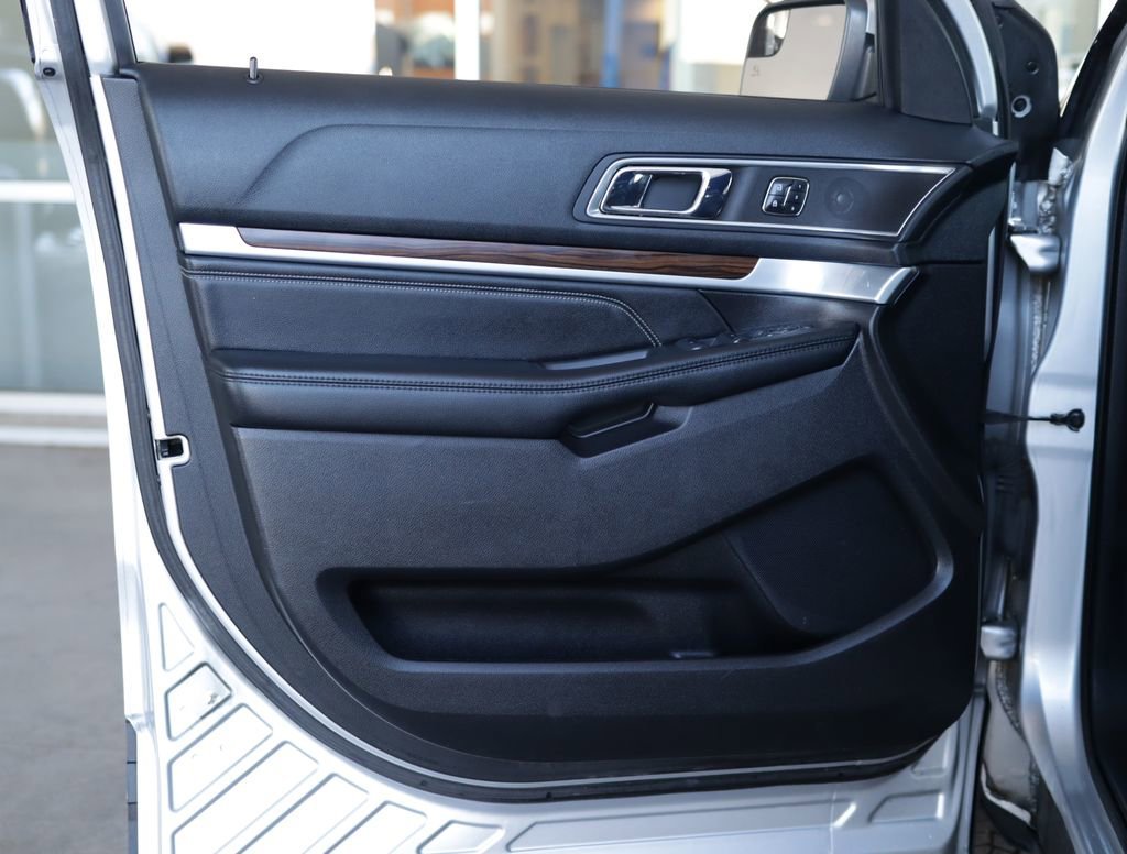 2016 Ford Explorer Limited - Photo 24