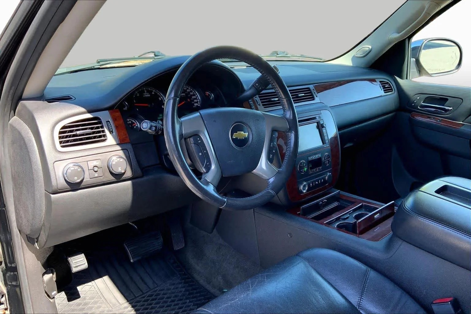 Used 2011 Black Chevrolet LTZ image 17