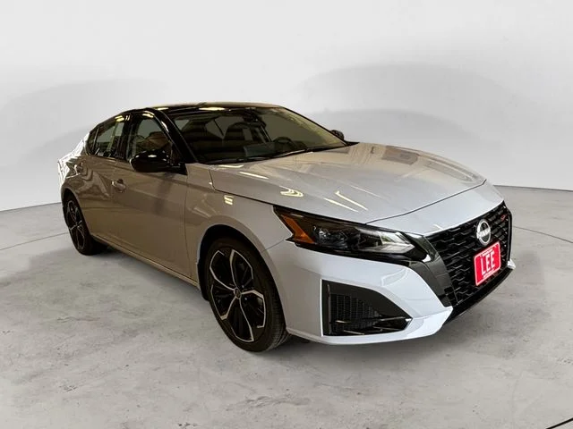 New 2026 Gray Nissan 2.5 SR image 8