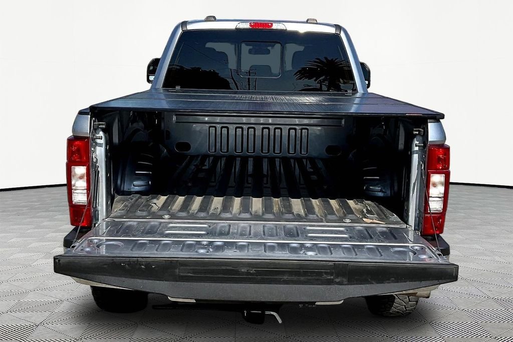 Used 2022 Silver Ford Lariat image 7