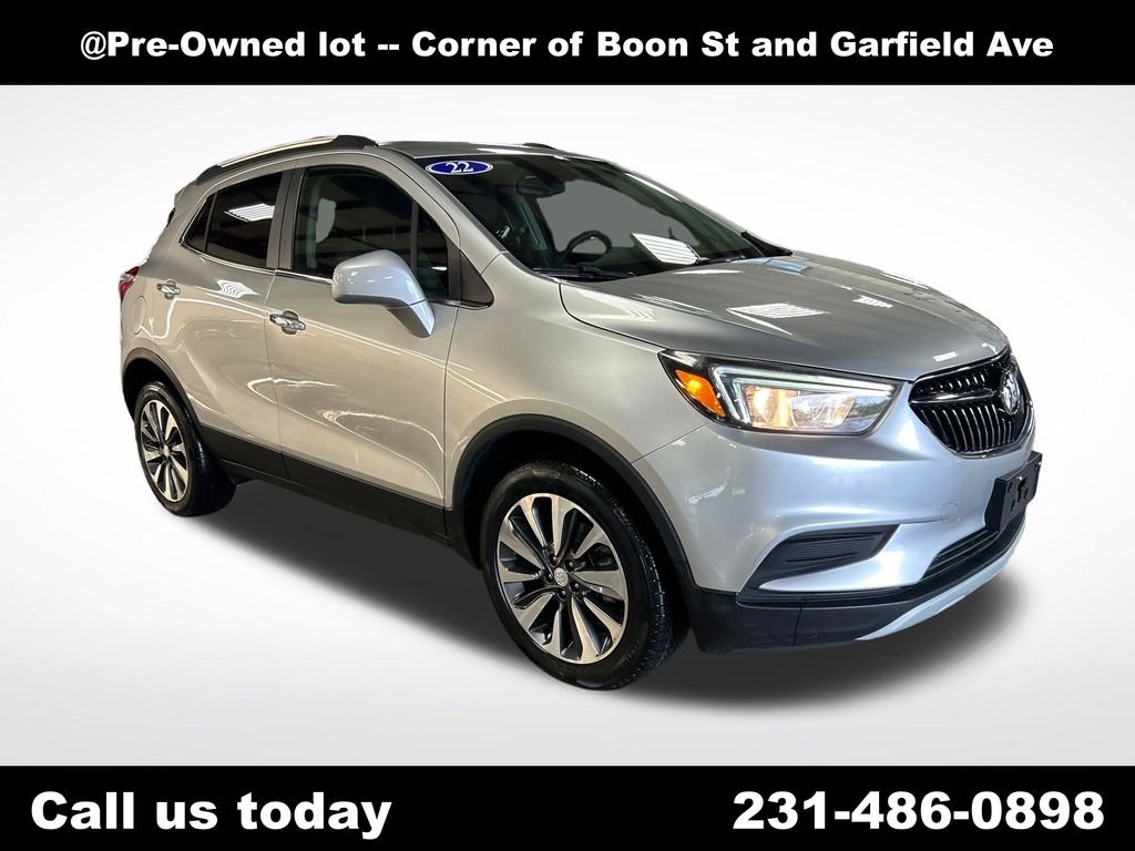 Used 2022 Silver Buick Preferred image 7