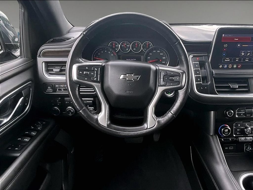 Used 2021 Gray Chevrolet Z71 image 17