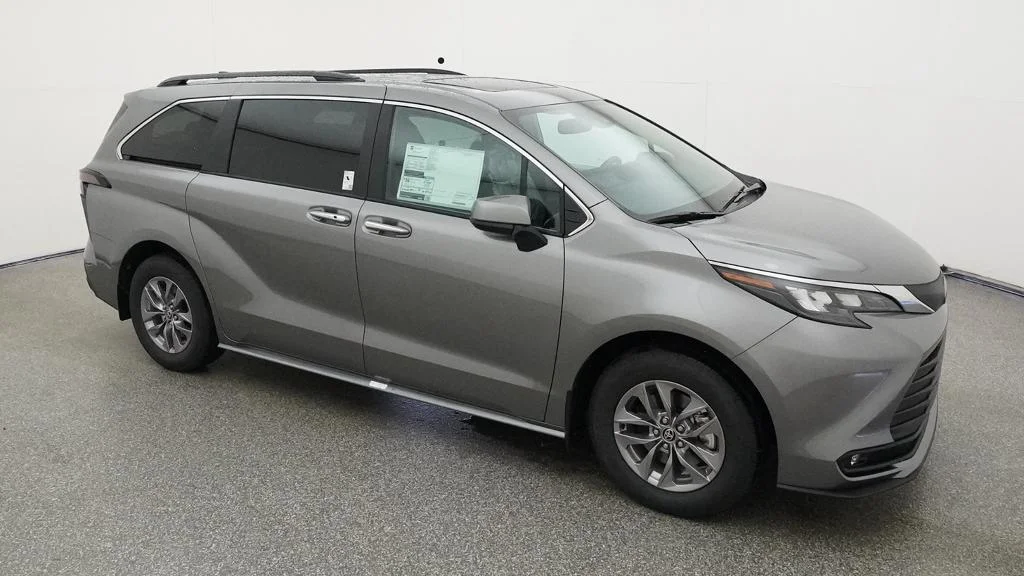 New 2026 Heavy Metal Toyota XLE image 12