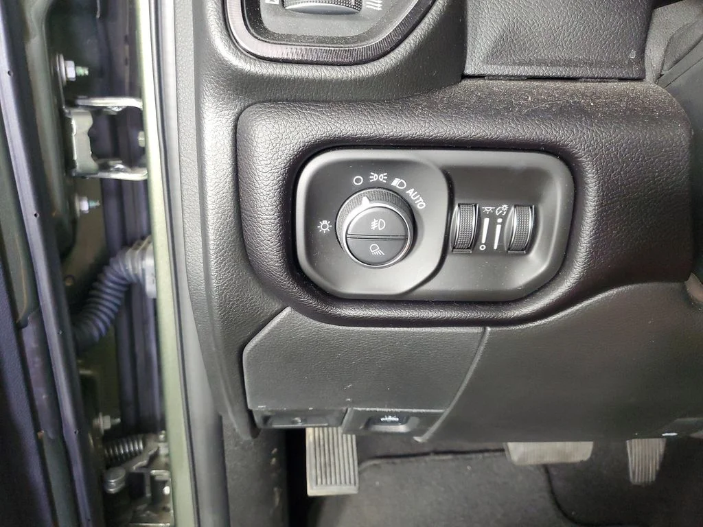 Used 2021 Green Ram Power Wagon image 30
