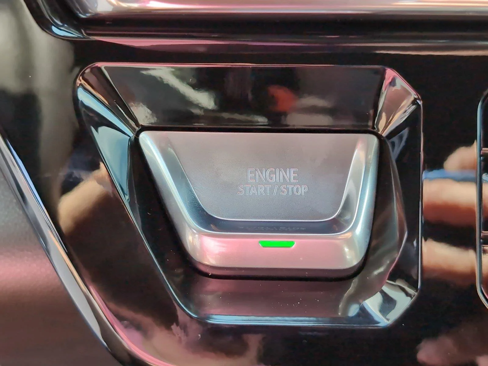 New 2026 Glacier White Tricoat GMC Denali image 34
