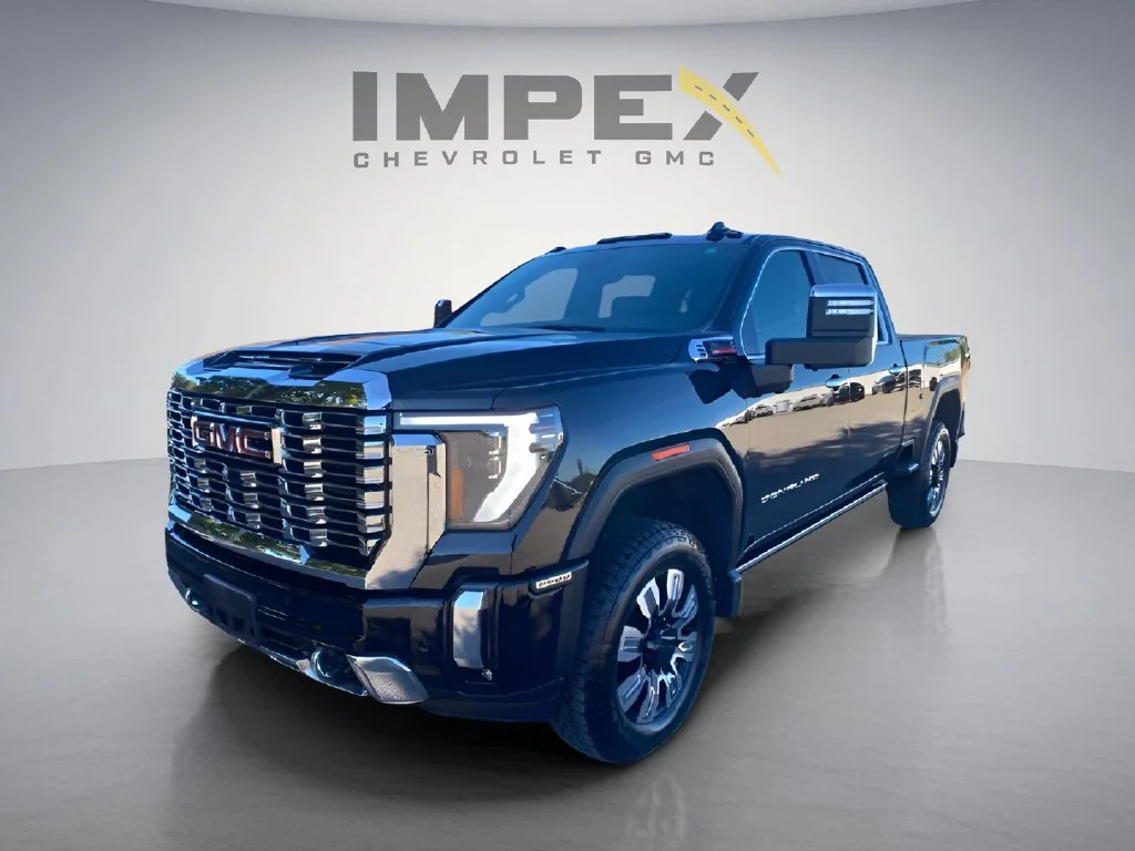 Used 2025 Onyx Black GMC Denali image 1