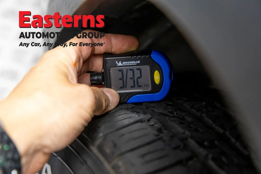 Used 2021 Black Jeep Latitude Plus image 27