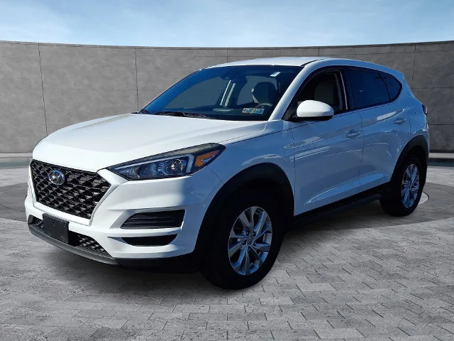 Used 2019 White Hyundai SE image 3