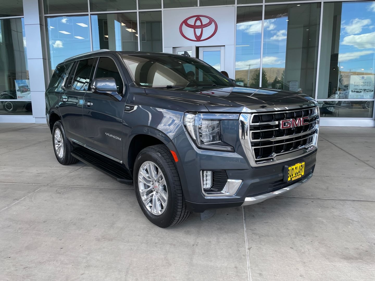 2021 GMC Yukon 4WD SLT's photo