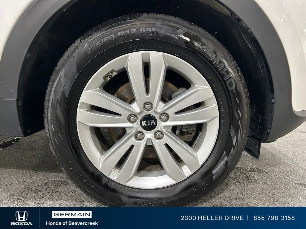 Used 2019 Clear White Kia LX image 12