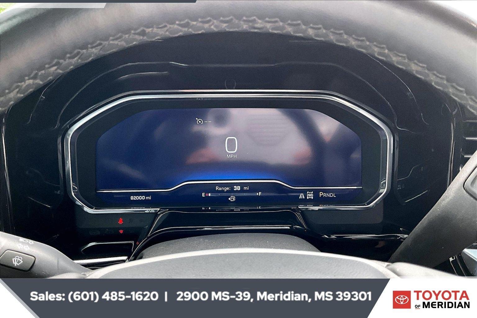 Used 2024 Summit White Chevrolet RST image 14