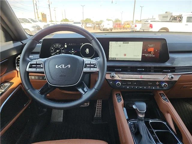 Used 2024 Black KIA SX X-Line All-Wheel Drive image 9