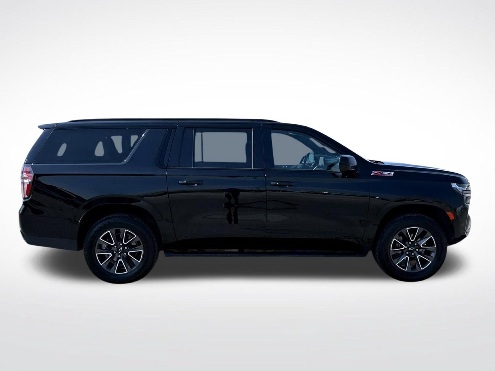 2021 Chevrolet Suburban Z71 - Photo 5