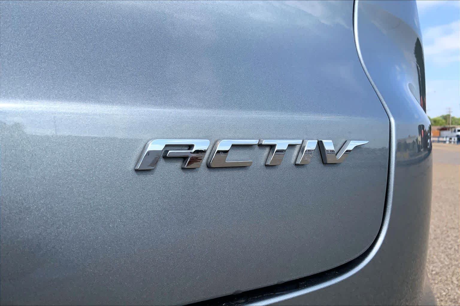 Used 2025 Sterling Gray Metallic Chevrolet ACTIV image 10
