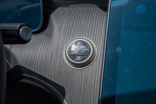 New 2026  Mercedes-Benz C 300 image 22