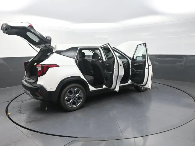 Used 2024 White Kia LX image 35