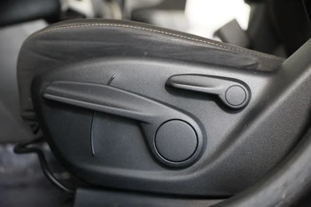 Used 2016 Gray Jeep Latitude image 19