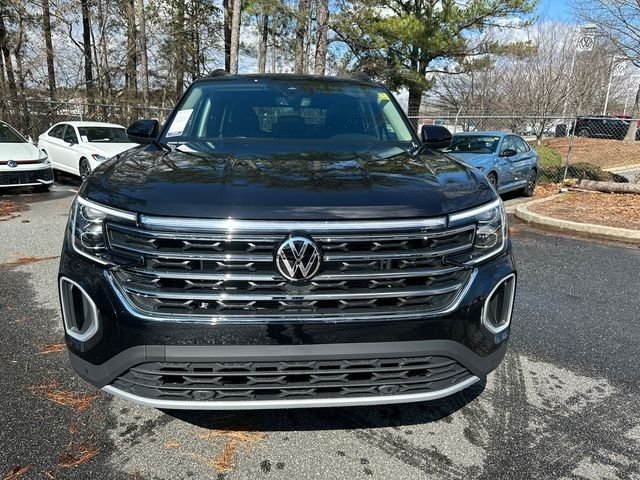 New 2026 Deep Black Pearl Volkswagen 2.0T SE W/TECHNOLOGY image 2