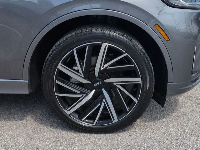 Certified Used 2025 Gray Metallic Lincoln Black Label image 11