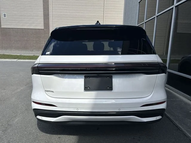 Used 2024 White Lincoln Reserve image 26