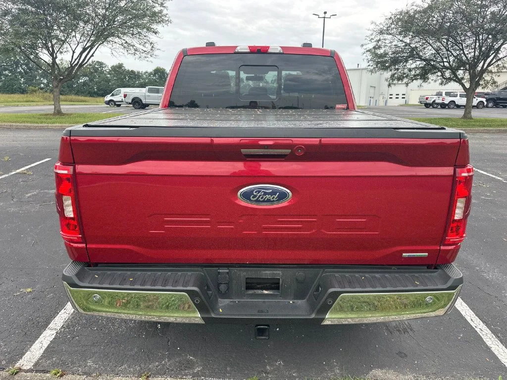 Used 2021 Red Ford XLT image 14
