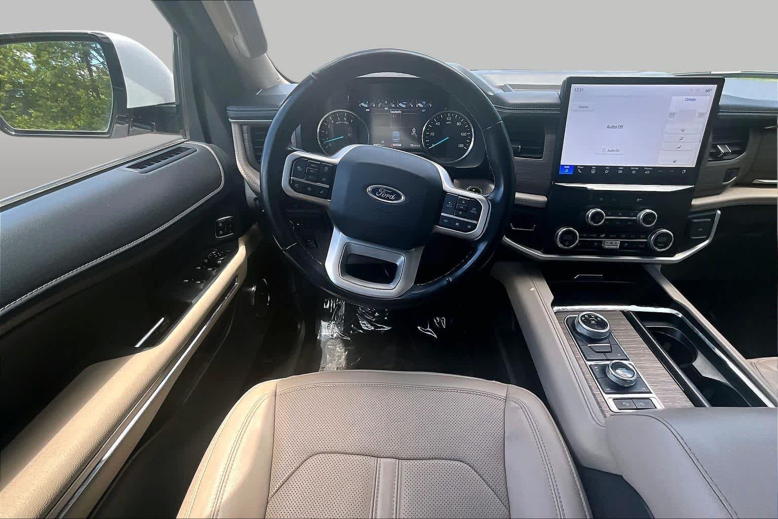 Certified Used 2023 Oxford White Ford Limited image 8
